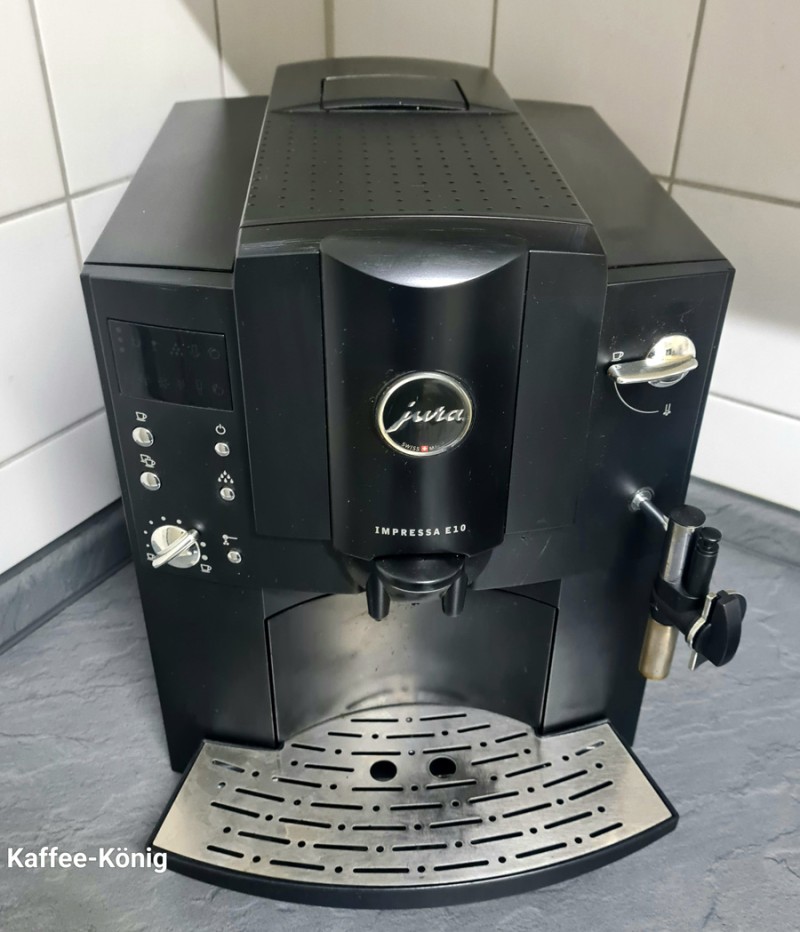 Jura Impressa E10 generalüberholt mit 12 Monate Gewährleistung.