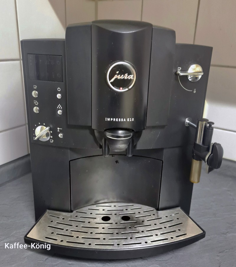 Jura Impressa E10 generalüberholt mit 12 Monate Gewährleistung.